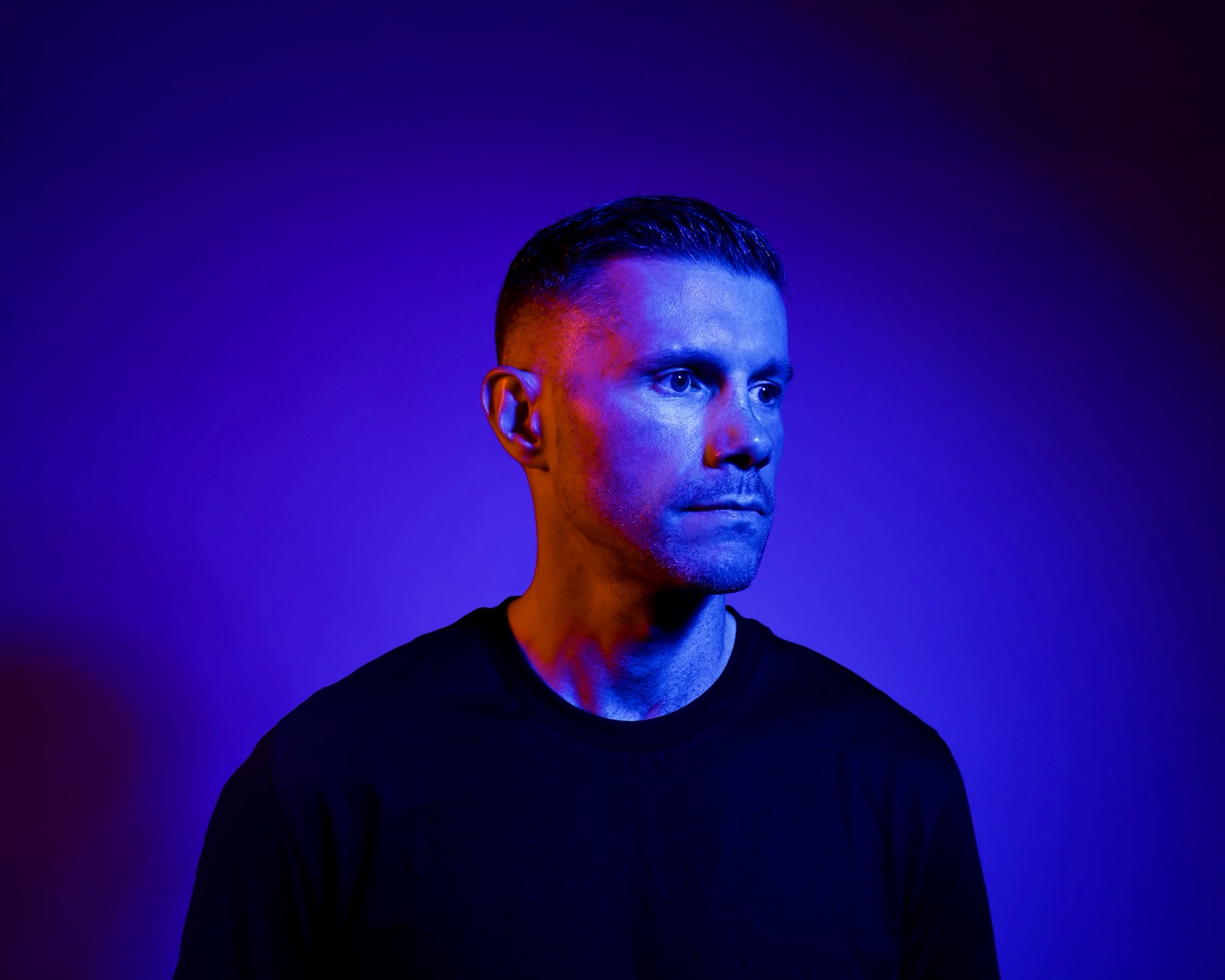 DJ-Producer Niko Ava